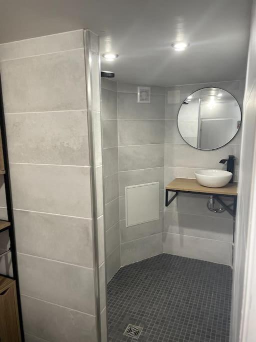 Appartement T1 Renove Gigean Exterior photo